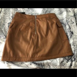 Brown never worn, new leather brown skirt